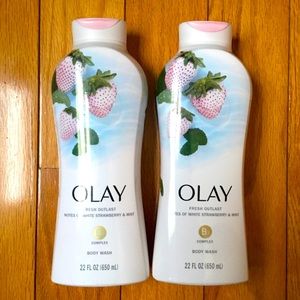 NWT Set of 2 Olay Body Wash